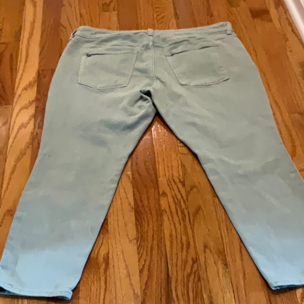 Universal Thread~Pale Green Jeans~๐ - Picture 7 of 8